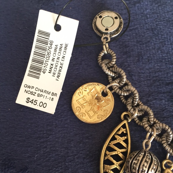 Chico’s Charm Bracelet Magnetic - Picture 3 of 7